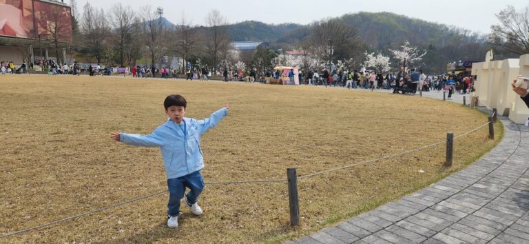 서울대공원 봄 나들이 아이랑 산책하고 동물원까지